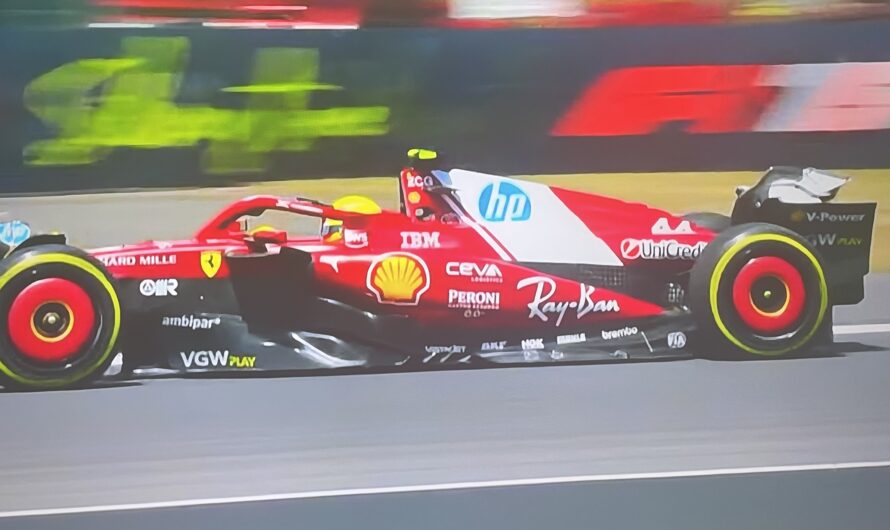 Hamilton Fastest in First Practice at Silverstone